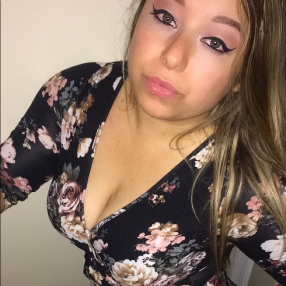 Meet your Posher, Greysi - Picture 8 of 8